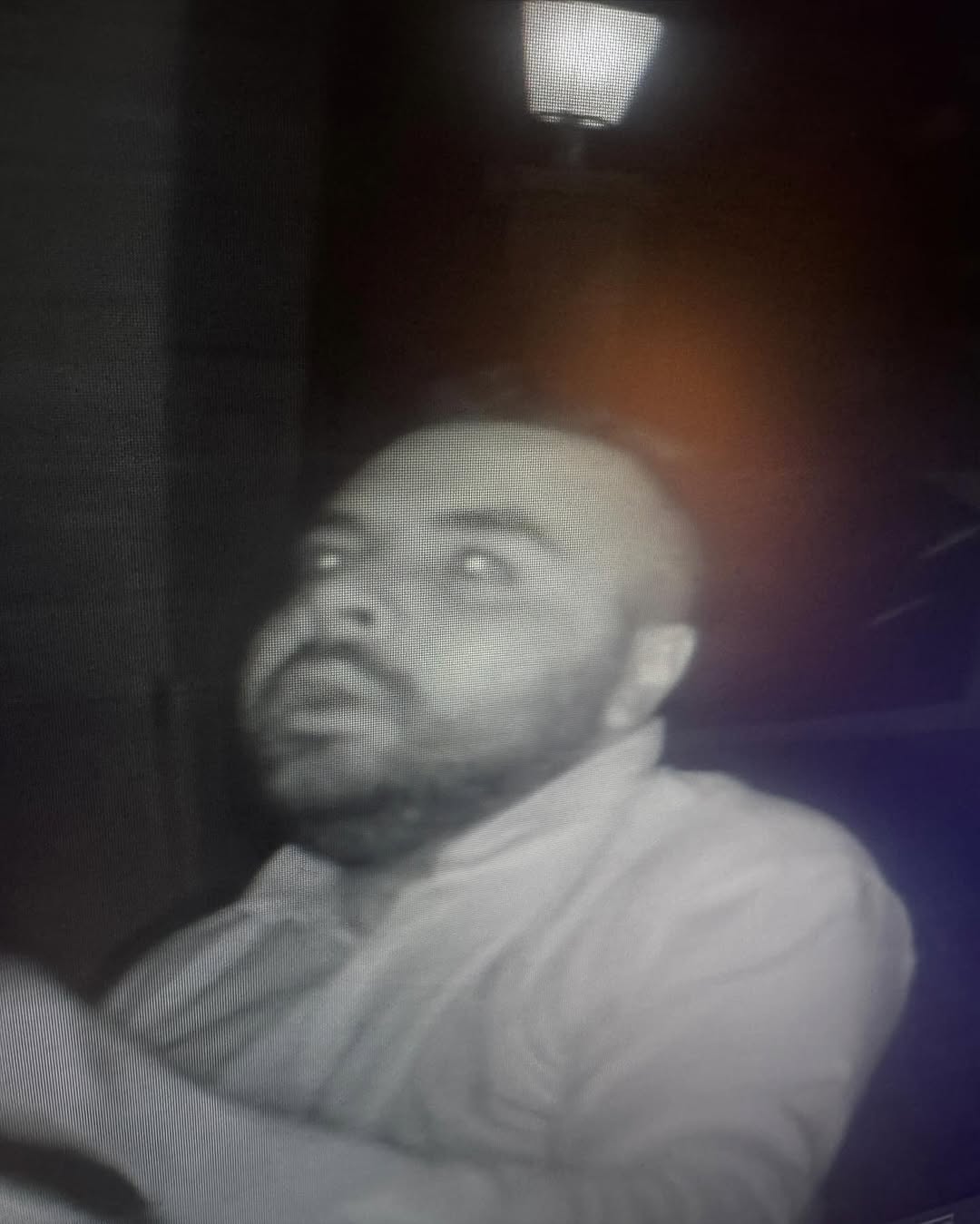 Qui connaît cet homme ?